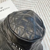 セリーヌ バケットハット 偽物 ラムスキン ロゴ刺繍入り Cen65731
