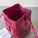 春夏新作ボッテガヴェネタ カセット ショルダーバッグ コピー bos75853