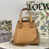 【人気】ロエベ ハンモックナゲット バッグ コピー A538H04X02