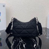 おすすめプラダ パデッドナイロン ショルダーバッグ コピー 1BC11