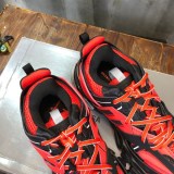 日本未入荷 バレンシアガ スニーカー 偽物 メンズTrack.2トレーナースニーカー baz11373