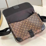 ルイヴィトン 偽物 アーチ―・メッセンジャー ショルダーバッグ M46328