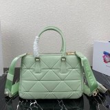 定番プラダ コピー ガレリア サフィアーノレザー ミディアムバッグ puq17344