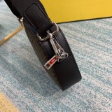 目を惹くカラー フェンディ カメラショルダーバッグ 偽物 fed80027