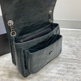 日本未入荷サンローラン ショルダーバッグ 偽物 ニキ ミディアム クリンクルヴィンテージレザー Saz69051