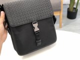 ボッテガヴェネタ コピー イントレチャートレザー スモールショルダーバッグ bok91879