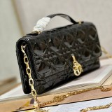 《大人気》ディオール 偽物 カナージュ パテントカーフスキン チェーン ショルダーバッグ der39526