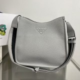 【新作】プラダ レザーホーボー ショルダーバッグ 偽物 3色 1BC0732DKVF0002V3OO