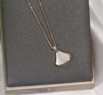 可愛い ブルガリ 偽物ビーゼロワン ネックレス  DIVAS DREAM☆ローズゴールド☆ネックレス Buc01308