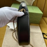 人気急上昇 グッチ GGマーモント ハーフムーンシェイプミニバッグ 偽物 699514DTDHT1000