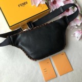 一目惚れ♪フェンディ モノグラムベルトバッグ コピー feq82147