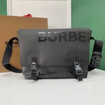 定番大人気！バーバリー ショルダーバッグ 偽物 ブラック Horseferry Print バッグ Bad49047