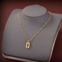 ☆超人気☆【クロムハーツ ネックレス 偽物】エンジェル 22K セーフティピン ゴールド Kuc56285