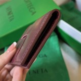 おすすめ ボッテガヴェネタ 偽物 二つ折り財布 マキシイントレ bor43400