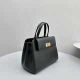 入手困難 バレンシアガ マネー スモール ハンドル レザー ハンドバッグ 偽物 bac05669