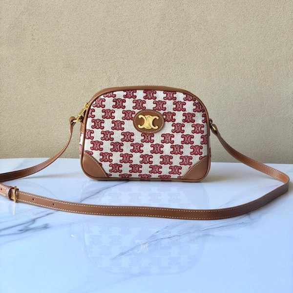 一目惚れ♪☆セリーヌ ショルダーバッグ コピー カメラバッグ トリオンフの刺繍 194332CS81