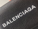 最安値挑戦バレンシアガ 財布 コピー レザー三つ折りウォレット ban23213