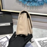 【日本未発売】サンローラン ショルダーバッグ 偽物 ニキ ベイビー クリンクルヴィンテージレザー Sav69448