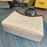 送料込フェンディ コピー ピーカブー エックストート キャンバス バッグ fen97074