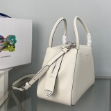 春もの新作プラダ スモール ブラッシュドレザー ハンドバッグ コピー 1BA366ZO6F03AJ