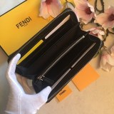 フェンディ バッグ バグズ 偽物 ブラックレザー 長財布 fee30631