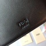 フェンディ 二つ折り財布 偽物 コーナーバグズ 7M0274