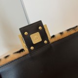 希少色フェンディ バゲット 偽物 ブラウン シープスキンバッグ 8BR600A8HPF180S