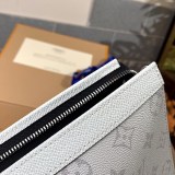 新作 ルイヴィトン クラッチバッグ コピー シルバー M30420