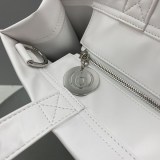 目を惹くカラーエムエムシックス 偽物 トートバッグ 3way ショルダーバッグ Mat16909