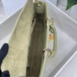 使い勝手良し ディオール レディD-JOY ミディアムバッグ カナージュ レザー dej34161