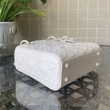 大人気！レディディオール 偽物 バッグ カナージュ カーフスキン dey73736