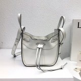 ☆限定☆ ロエベ ハンモック 偽物 ドローストリング ショルダーバッグ 0010365427