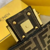目を惹くカラーフェンディ コピー バゲット ファブリック バッグ fep10487