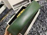 国内即発【セリーヌ ショルダーバッグ 偽物】トリオンフ ショルダーバッグ ブラック 194143BF438NO