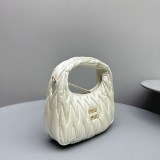 ミュウミュウ コピーワンダー マテラッセ再生ナイロン ショルダーバッグ mys75215
