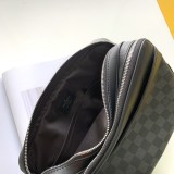 送料込ルイヴィトン トロカデロメッセンジャー PM 偽物 ダミエ・グラフィット ショルダーバッグ ダミエ N40087