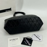 n級 おすすめBAOBAO ISSEY 偽物 MIYAKE カルトン メタリック バッグ bas72326
