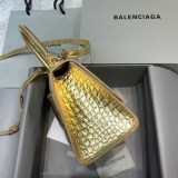 送料込バレンシアガ 偽物 クロコダイル型押し*HOURGLASS ハンドルバッグ S ban64547