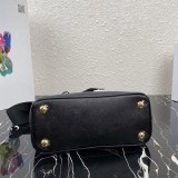 大人気! ギフトに最適♪ プラダ ショルダーバッグ 3way 1BA296
