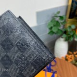世界中で大人気♪ルイヴィトン 偽物 ポルトフォイユ・マルコ NM ダミエ 2つ折り財布 vul18342