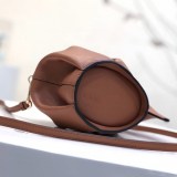 ☆超人気☆ロエベ ショルダーバッグ コピー エレファント ポーチ lor43894