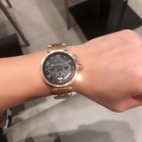 ルイヴィトン 時計 スーパーコピー タンブール ストリート ダイバー メンズ 44mm vup26806