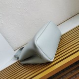 人気急上昇プラダ 偽物 ミディアム レザー ロゴ トートバッグ 1BG384 puh47008