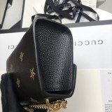 【グッチ】Padlock☆ビー&スター レザースモールショルダーバッグ偽物 432182 DJ2LG 1055