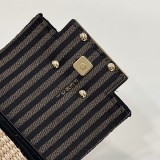 絶対欲しい！可愛い♡フェンディ ミニ レザーブ レードバッグ 偽物 feu07369