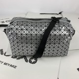 稀少BAOBAO コピー クロスボディバッグ ショルダーバッグ bat13057