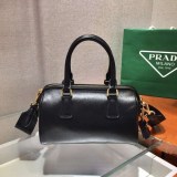 超話題!【人気商品】プラダ ショルダーバッグ コピーN級品 put26581