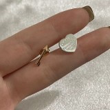 送料無料 リターン トゥ ティファニー 偽物 ラブストラック ハート タグ ＆ アロー ピアス 70878550