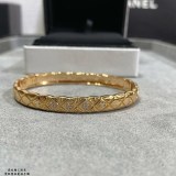 セール新作 可愛い シャネル ココ クラッシュ 偽物 コレクション ブレスレット shw11699