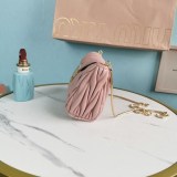 入手困難ミュウミュウ マテラッセナッパ 偽物*ショルダーバッグ myz02828